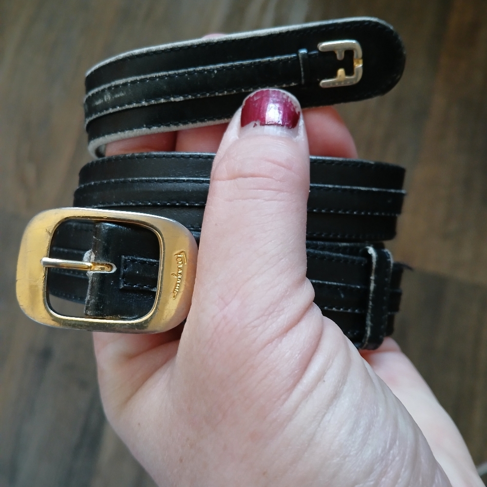 Vintage Salvatore Ferragamo Black Leather Belt. Made in Italy 